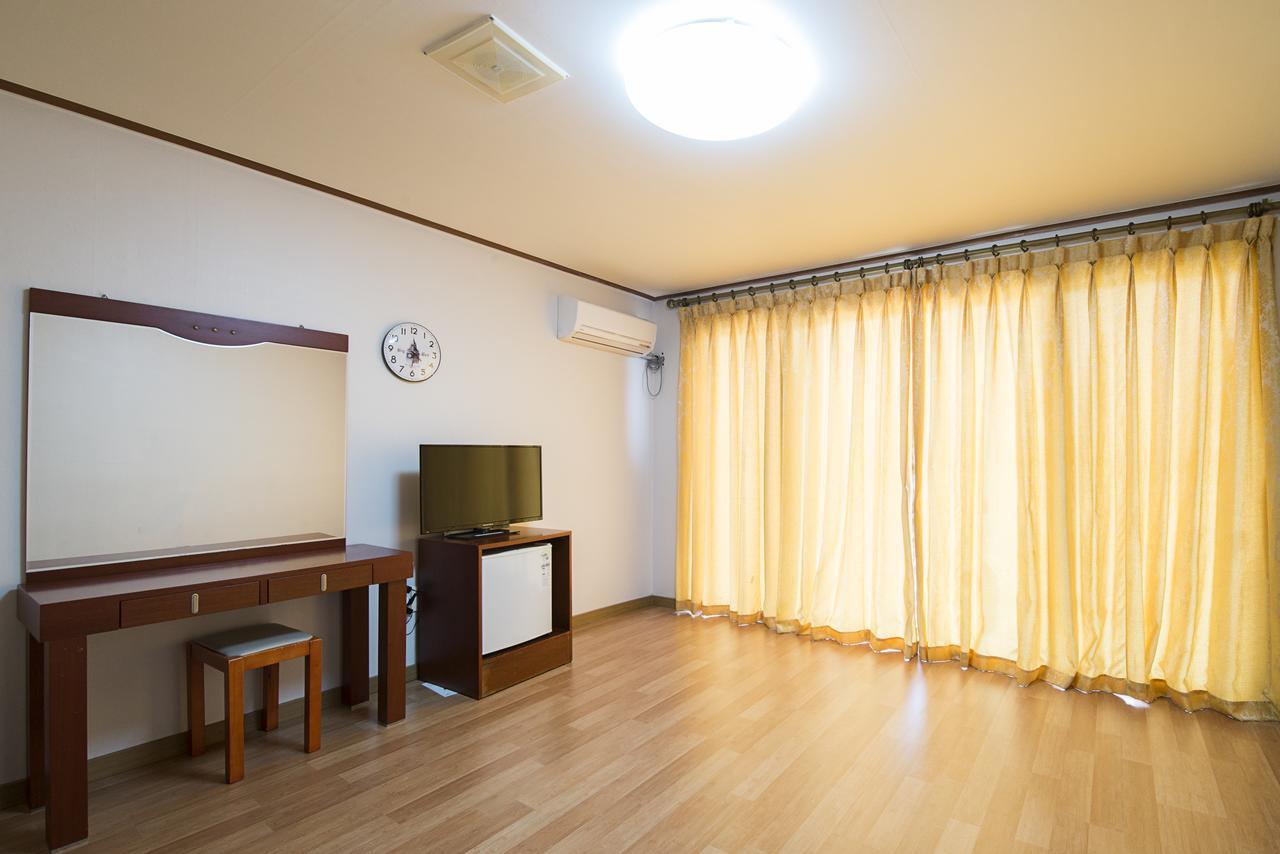 Jeju Youth Hostel Extérieur photo