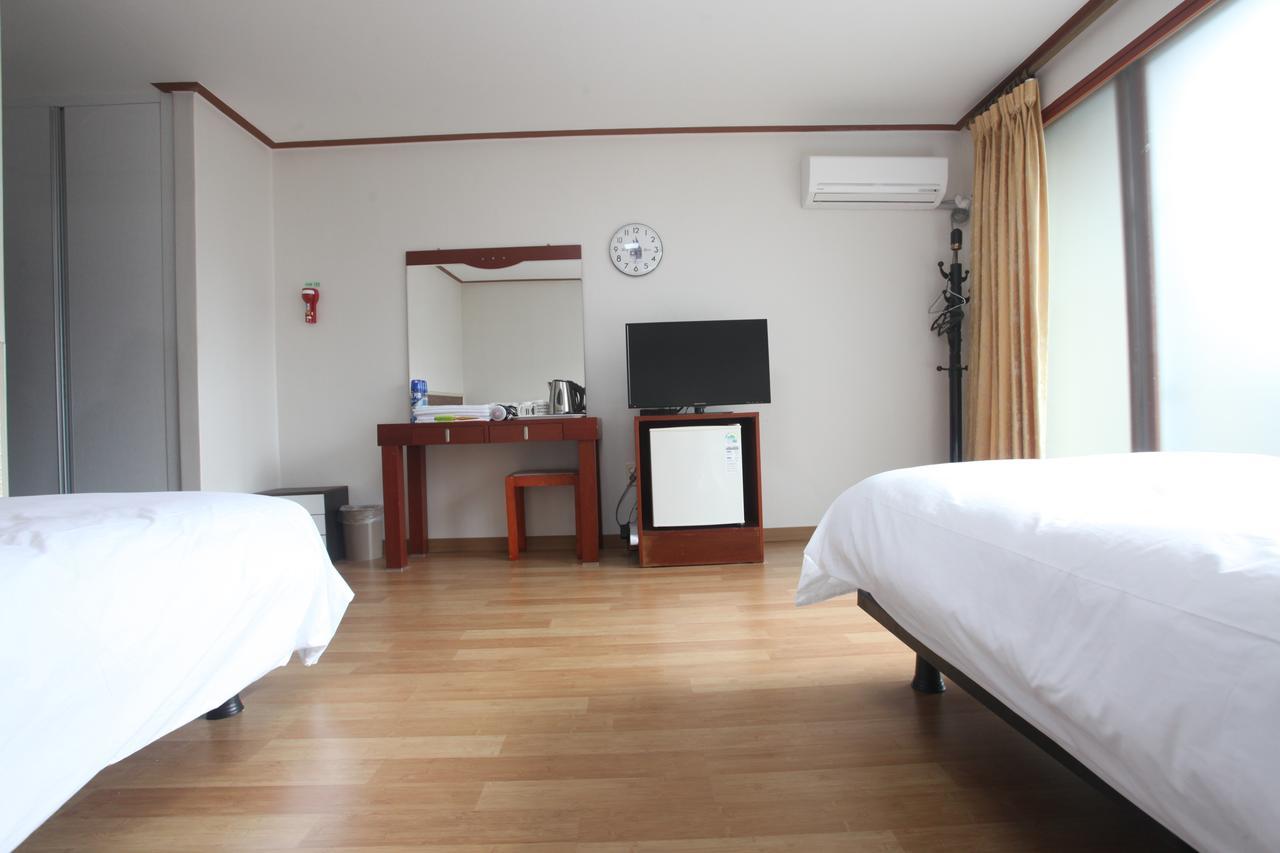 Jeju Youth Hostel Extérieur photo