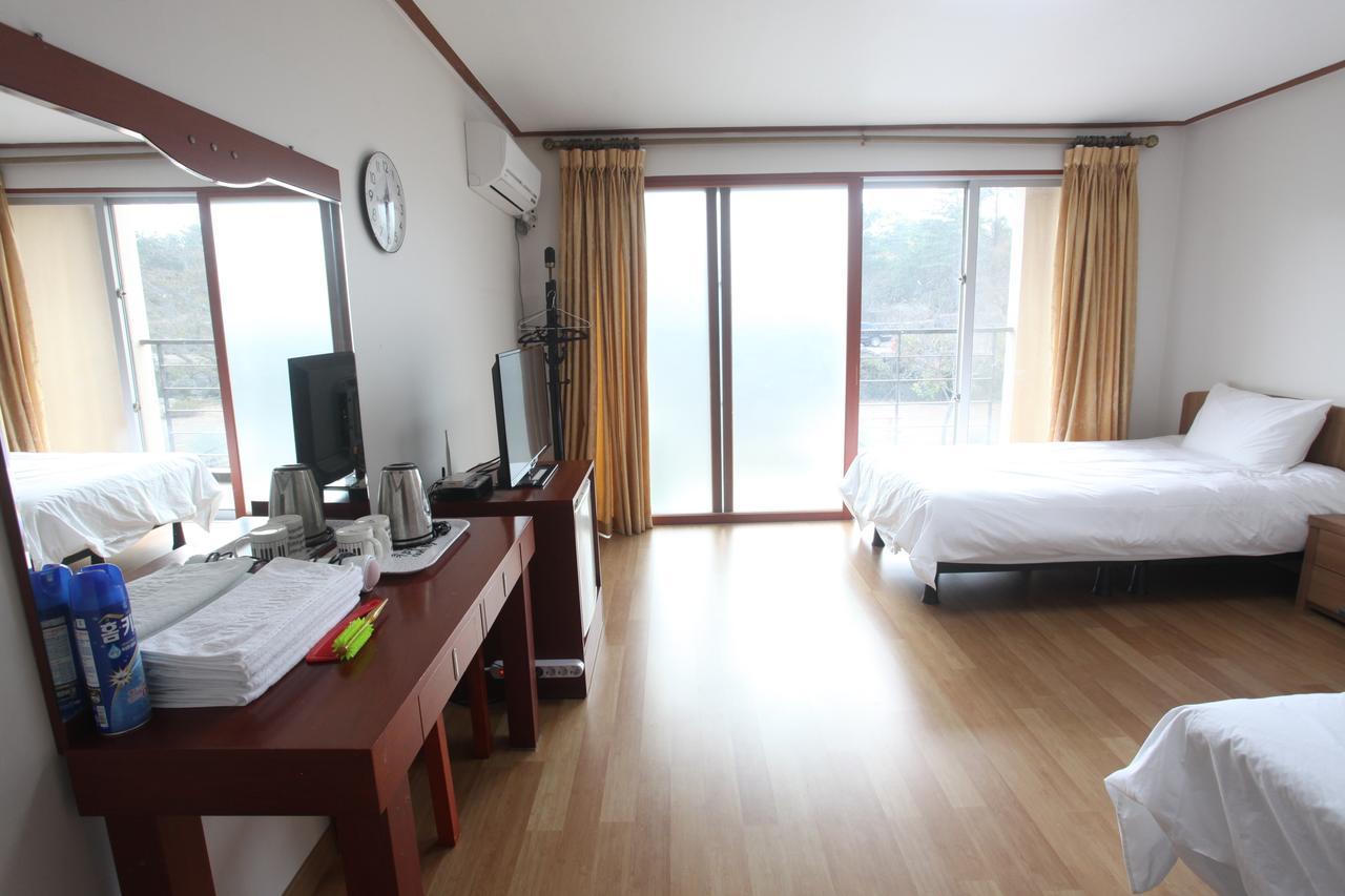 Jeju Youth Hostel Extérieur photo